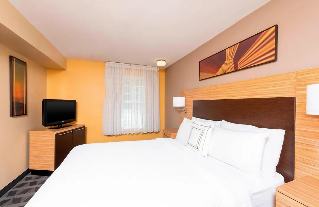 Towneplace Suites By Marriott East Lansing-1